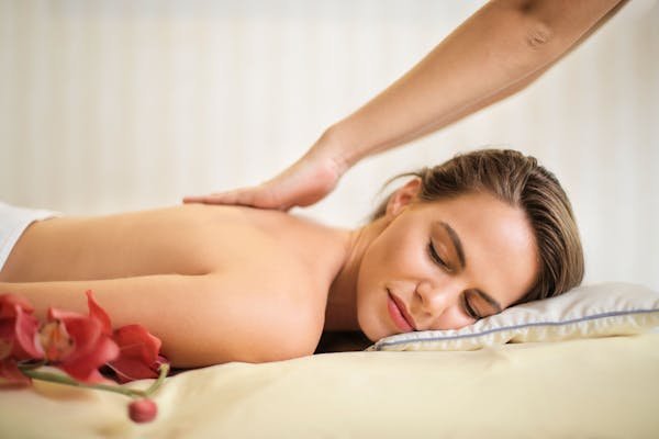 Révélez votre sérénité avec le massage ayurvédique à lacrost